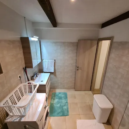Apartment Eva *