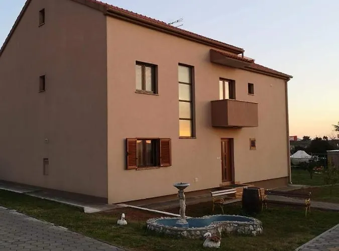 Lägenhet Eva Biograd Na Moru